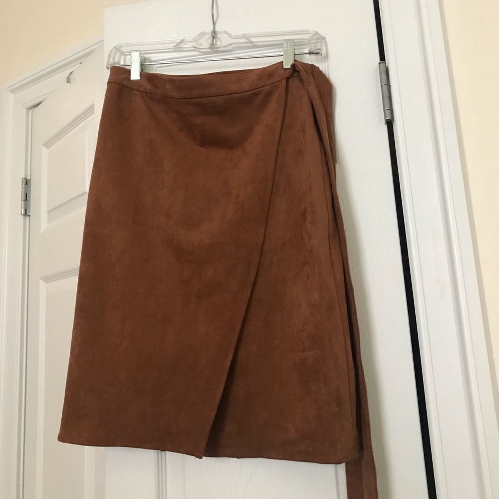 Lulu’s Suede Skirt